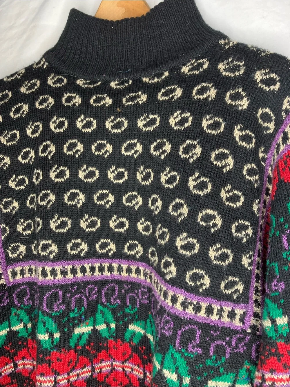 Karen Scott VTG wool blend floral/ fair isle sweater M